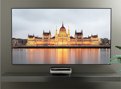 堅果U1 4K激光<a href=http://www.yinshitimesdesign.com/zixun/dianshi/ target=_blank class=infotextkey>電視</a>