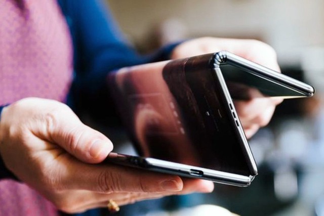 折疊屏不是未來，而是末路 